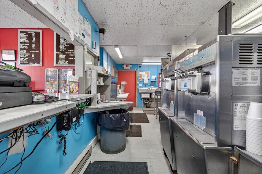 More Photos Of 60200 Southgate Rd, Byesville General Retail For Sale