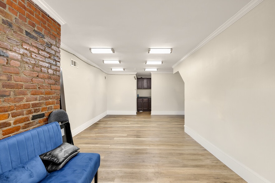 More Photos Of 305-307 Massachusetts NE ave, Washington Apartments For Sale
