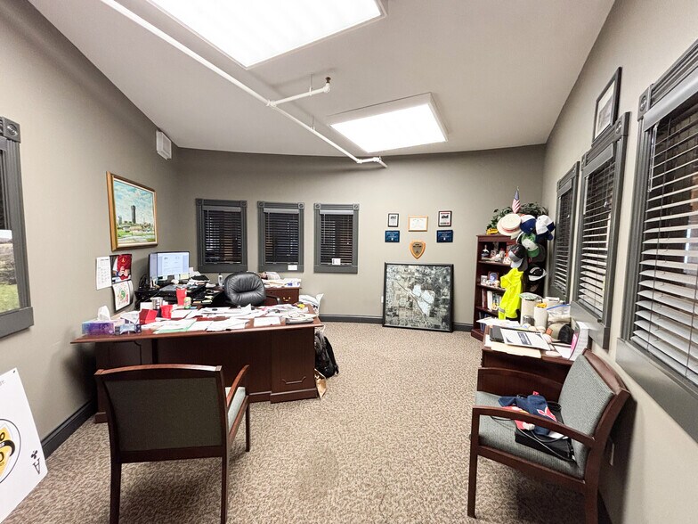 More Photos Of 431 S Jefferson Ave, Springfield Apartments For Lease