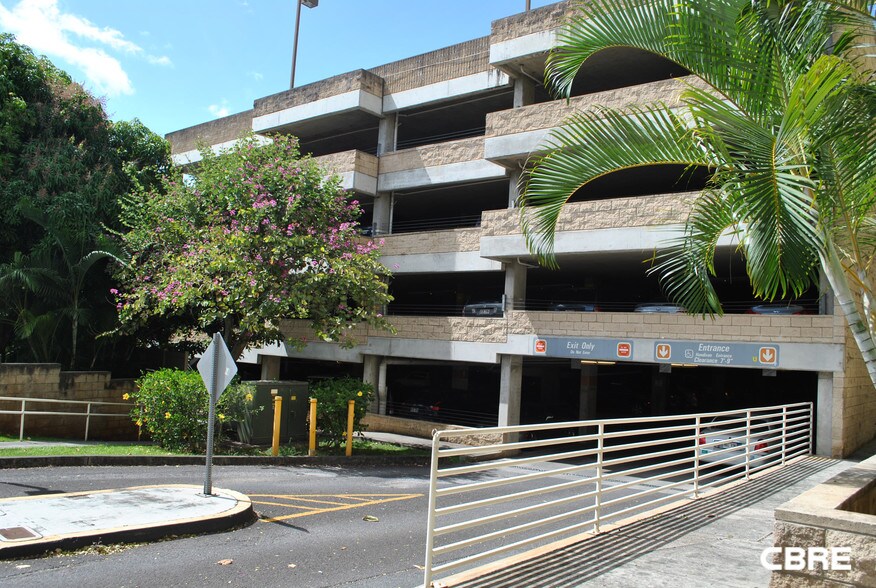 More Photos Of 2228-2230 Liliha St, Honolulu Medical For Lease