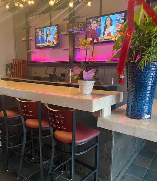 More Photos Of 414-416 W 4th St, Santa Ana Office For Sale