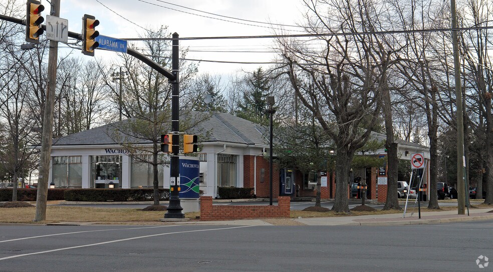 More Photos Of 1099 Elden St, Herndon Bank For Sale