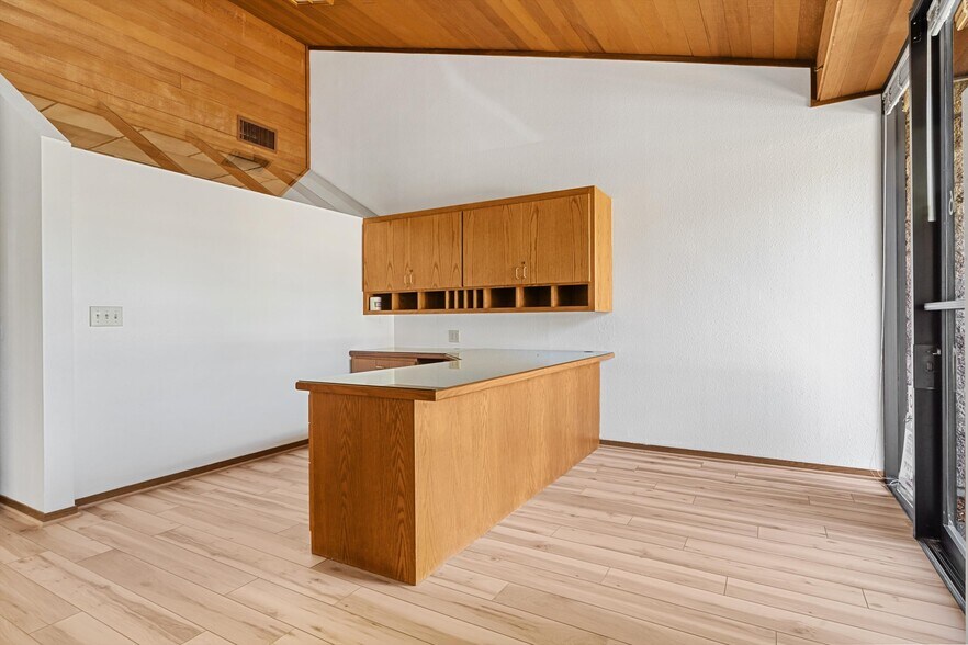 More Photos Of 1400 N Dutton Ave, Santa Rosa Medical For Sale