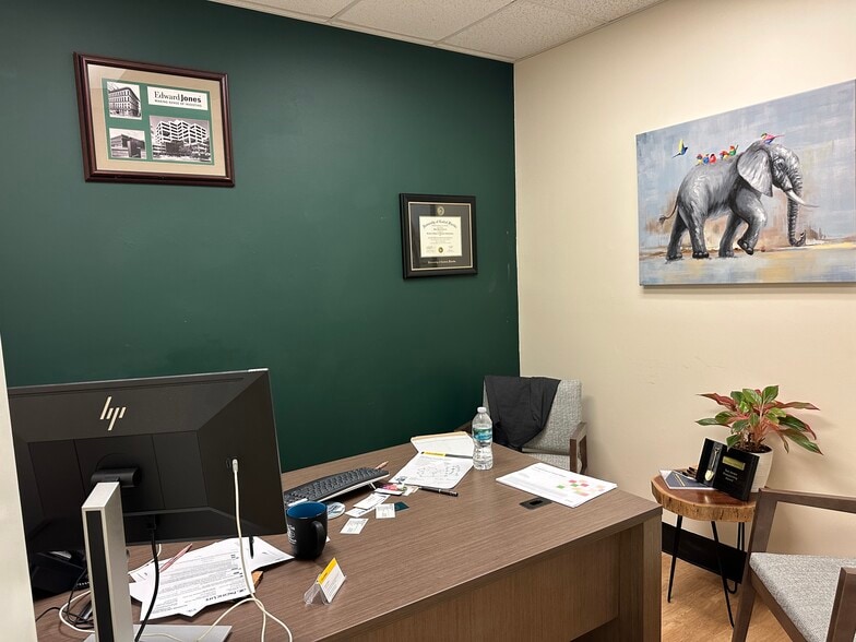 More Photos Of 1106-1138 W Granada Blvd, Ormond Beach General Retail For Lease