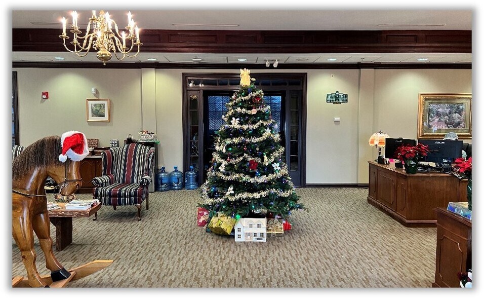 More Photos Of 41412 N Route 83, Antioch Office For Sale