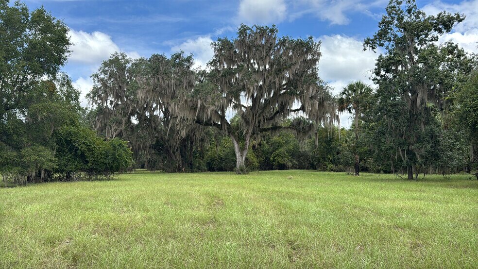 More Photos Of 7707 Holden Park Rd, Hawthorne Land For Sale