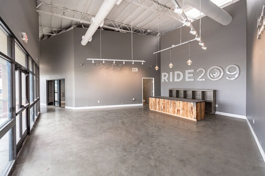 More Photos Of 1475 Moffat Blvd, Manteca Warehouse For Sale