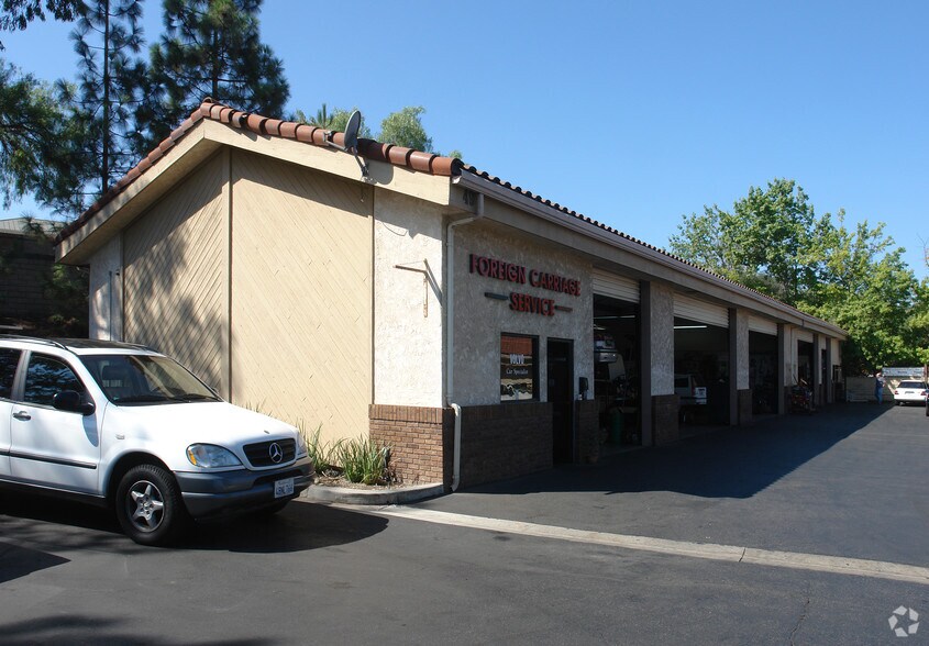 More Photos Of 49 Taylor Ct, Thousand Oaks Auto Repair For Lease