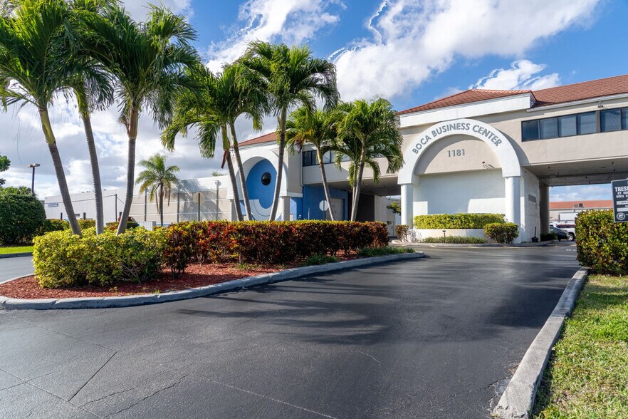More Photos Of 1181 S Rogers Cir, Boca Raton Research And Development For Lease