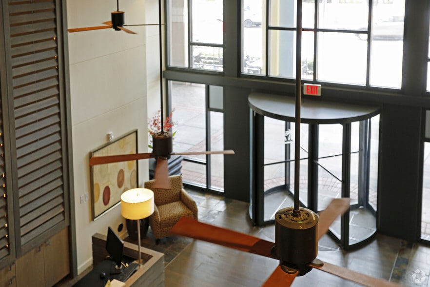 More Photos Of 332 Laskin Rd, Virginia Beach Apartments For Lease