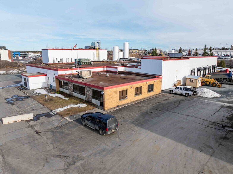 More Photos Of 500 Barrydowne Rd, Sudbury Manufacturing For Sale