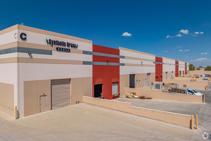 More Photos Of 1250 N Fairway Dr, Avondale Distribution For Lease