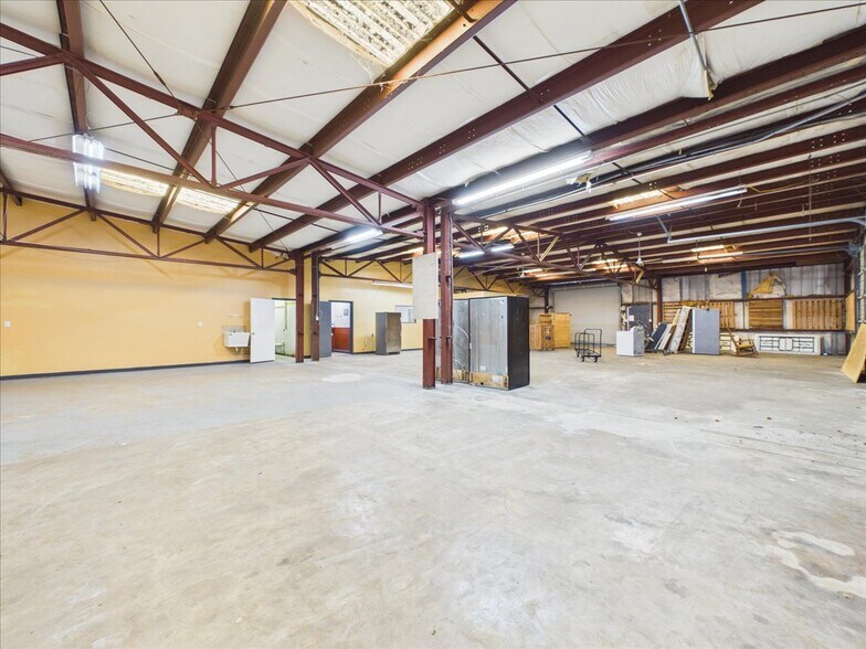 More Photos Of 607 Palm Ave, Palatka Flex For Sale