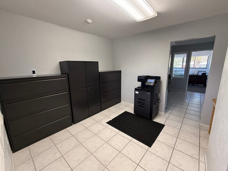 More Photos Of 5550 26th St, Bradenton Medical For Sale