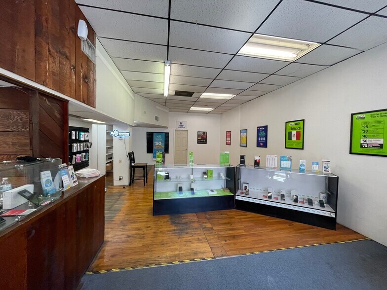 More Photos Of , Laredo General Retail For Sale