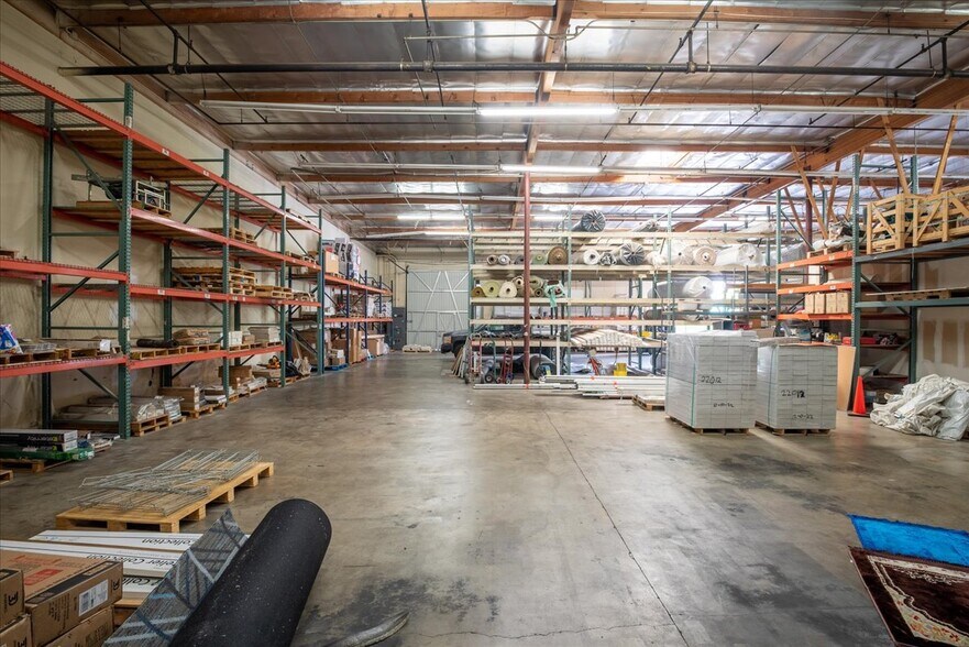 More Photos Of 800-810 N Grand Ave, Covina Light Manufacturing For Lease