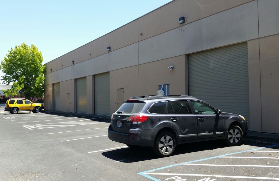 More Photos Of 5420 State Farm Dr, Rohnert Park Light Manufacturing For Lease