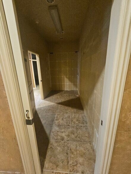 More Photos Of 89 Notch Shopping Center Ln, Branson West Freestanding For Lease