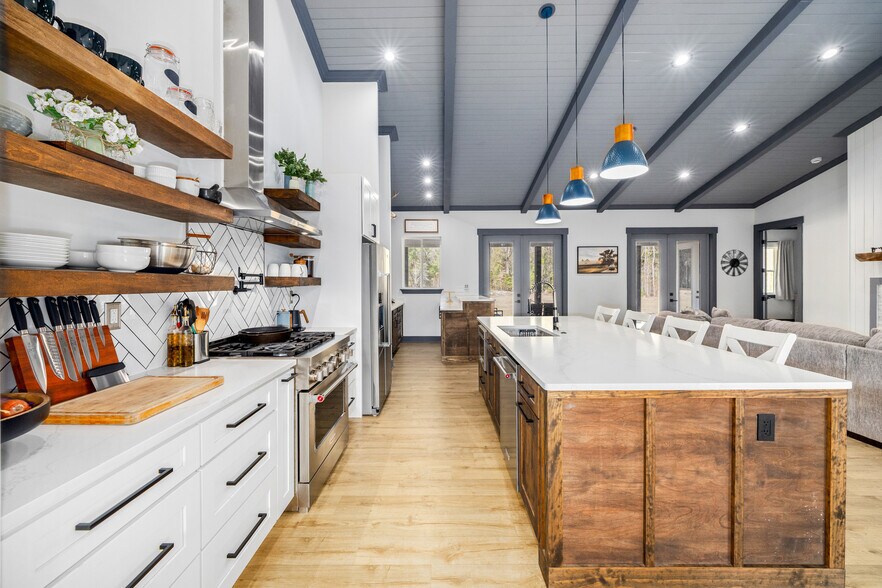 More Photos Of 6012 Long Branch Rd, Jacksonville Horse Stables For Sale