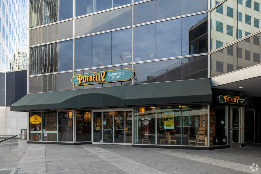 More Photos Of 370 17th St, Denver Office For Lease