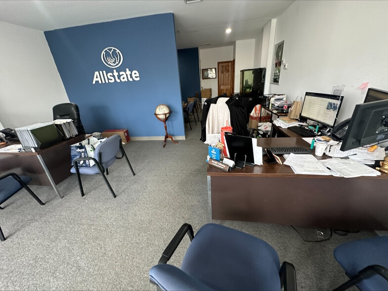 More Photos Of 174 Merrick Rd, Lynbrook General Retail For Sale