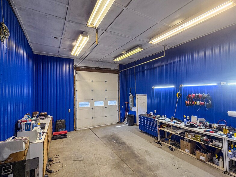 More Photos Of 3867 Seneca Tpke, Canastota Warehouse For Sale