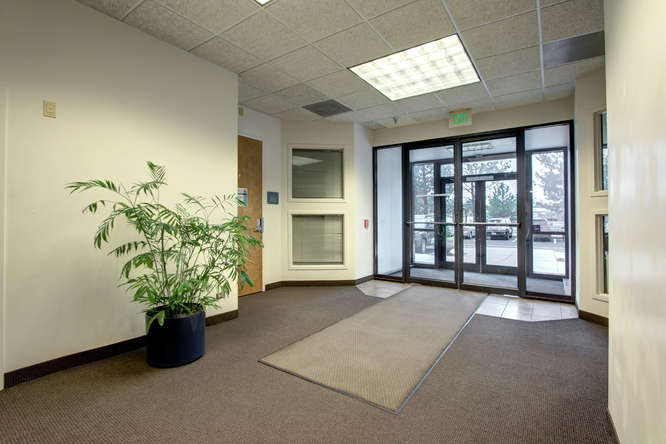 More Photos Of 2121 S Blackhawk St, Aurora Office For Lease