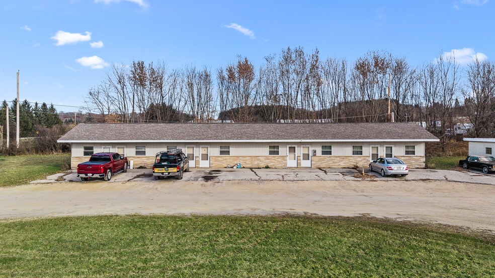 Primary Photo Of 4991 Arthur Rd, Slinger Hotel For Sale