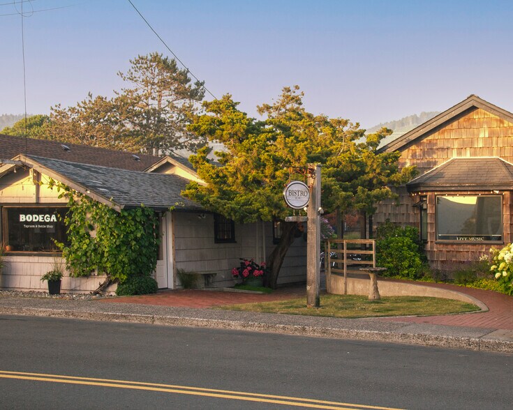 More Photos Of 263 N Hemlock St, Cannon Beach Restaurant For Sale
