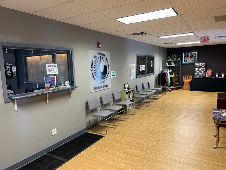 More Photos Of 14 Computer Dr W, Colonie Office For Lease