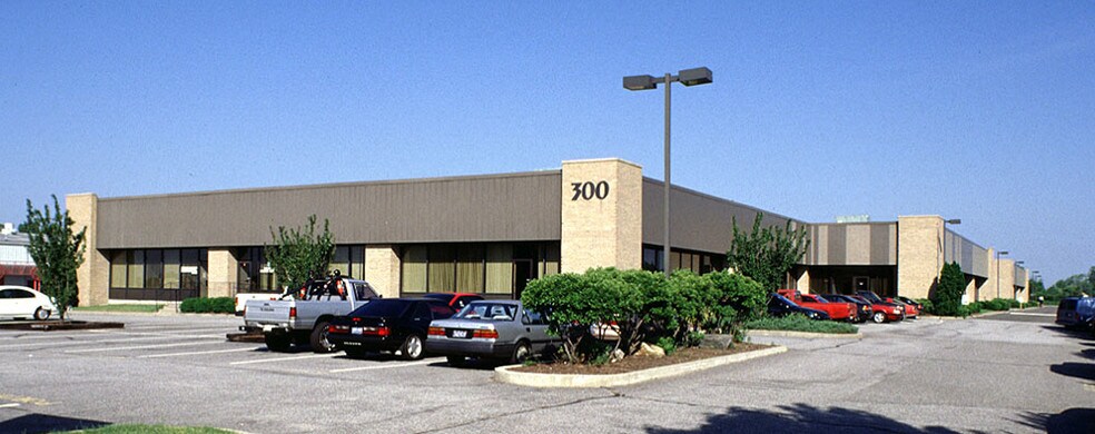 More Photos Of 300 Long Beach Blvd, Stratford Light Distribution For Lease