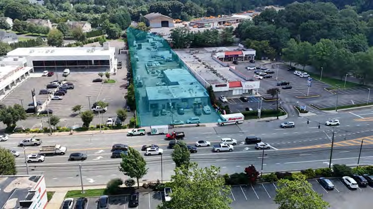 Primary Photo Of 1850 E Jericho Tpke, Huntington Auto Repair For Sale
