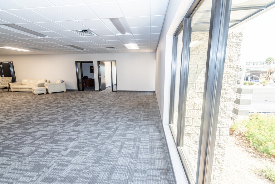 More Photos Of 6345 S Pecos Rd, Las Vegas Office For Lease