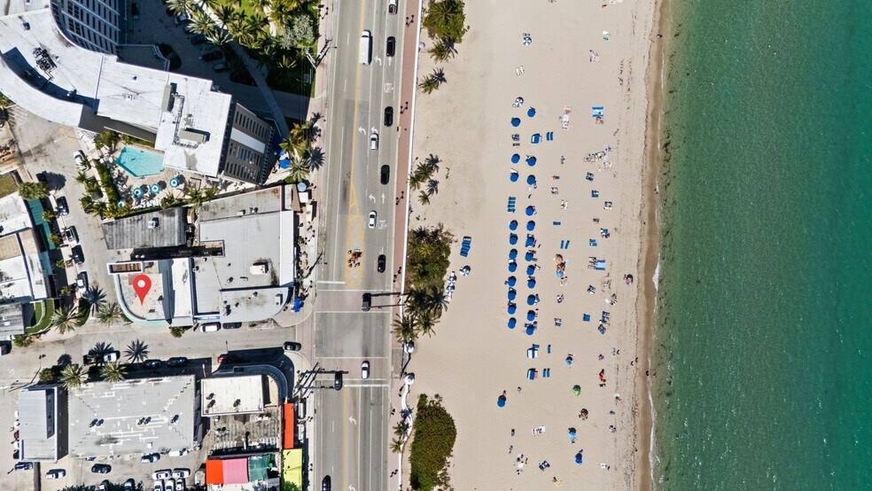 More Photos Of 900 Sunrise Ln, Fort Lauderdale Restaurant For Sale