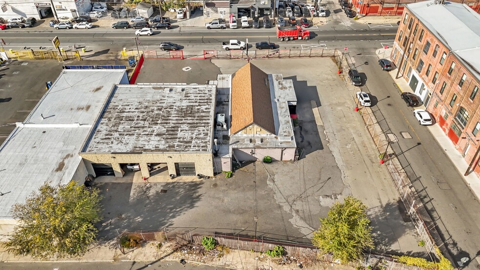 More Photos Of 4343-4355 Torresdale Ave, Philadelphia Auto Dealership For Sale