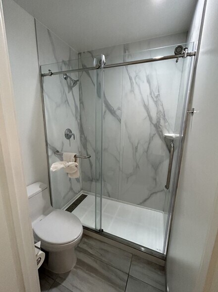 More Photos Of 2901 4th St, Santa Rosa Hotel For Sale