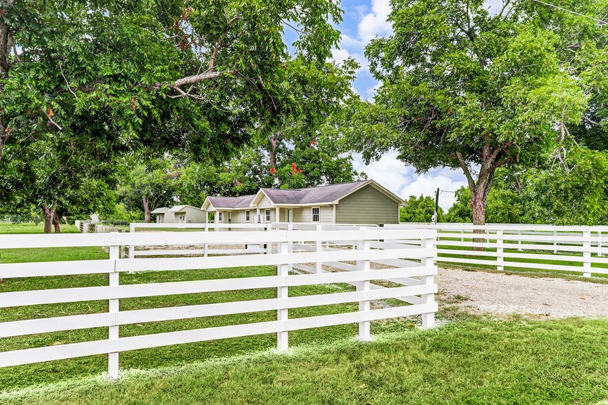 More Photos Of 4309 Bowser Rd, Fulshear Land For Sale