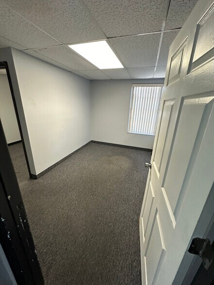 More Photos Of 3161 W Mcnab Rd, Pompano Beach Warehouse For Lease