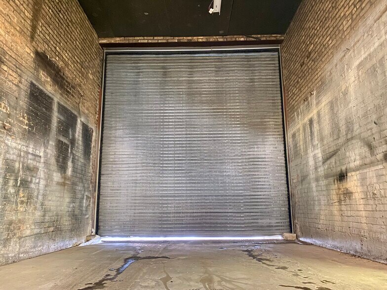 More Photos Of 2345 N Milwaukee Ave, Chicago Storefront Retail Residential For Lease