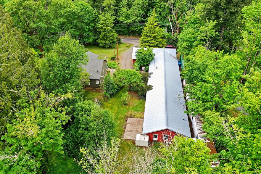 More Photos Of 5714 Crooked Finger Rd NE, Scotts Mills Self Storage For Sale