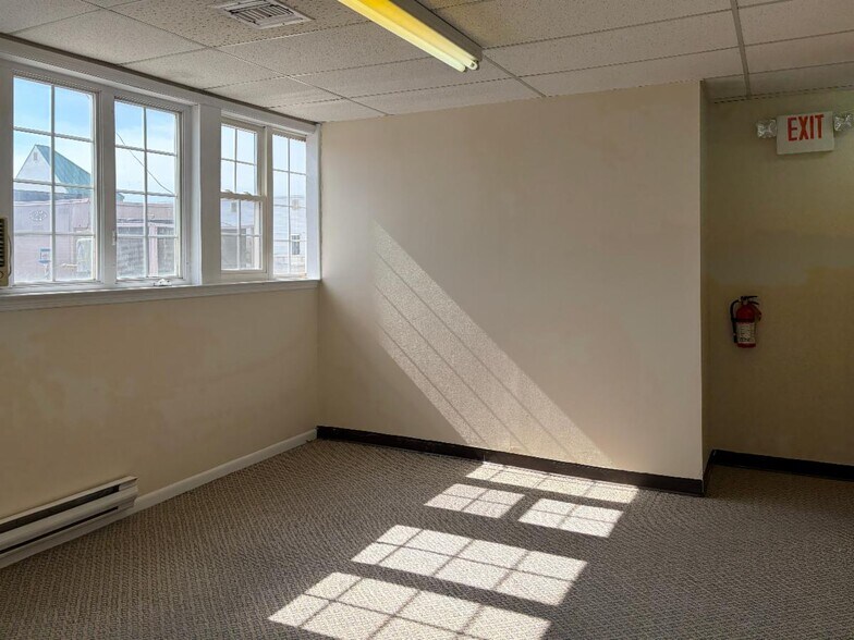 More Photos Of 1075 State Route 34, Matawan Unknown For Lease