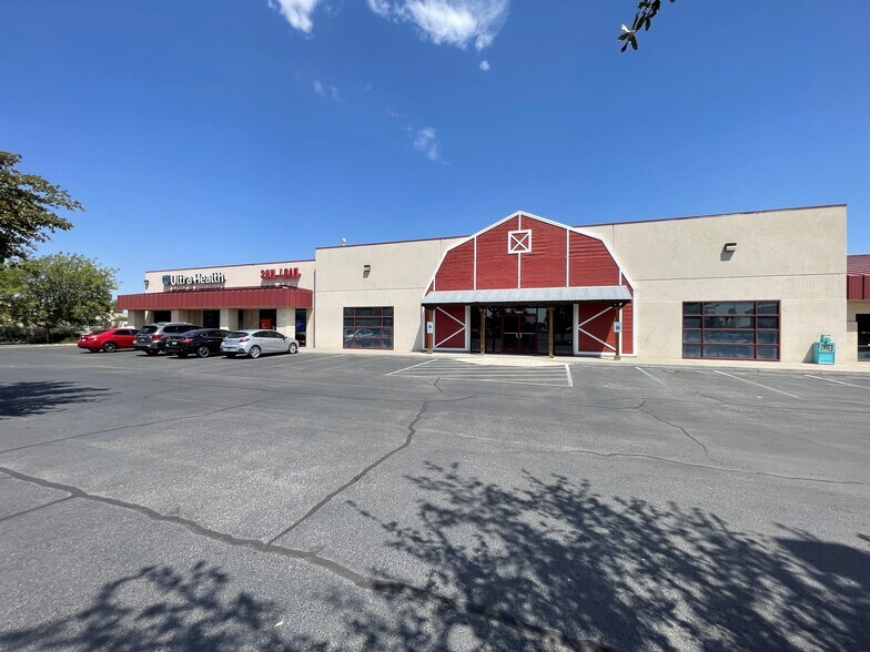 More Photos Of 1600 S Valley Dr, Las Cruces Freestanding For Lease