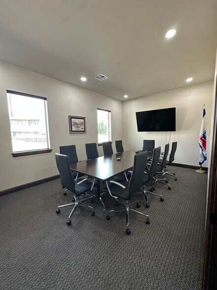 More Photos Of 13194 N MacArthur Boulevard, Oklahoma City Office For Lease