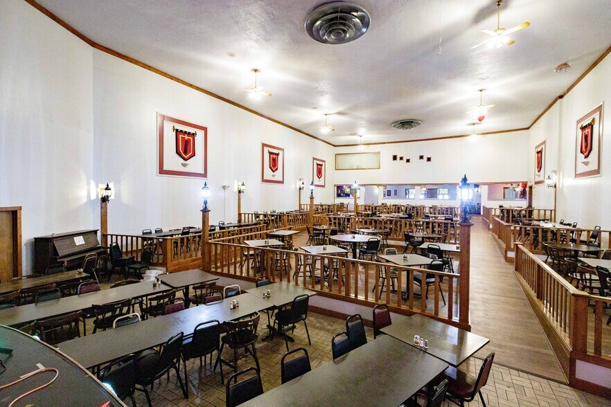 More Photos Of 134 W Lisbon St, Waynesburg Restaurant For Sale