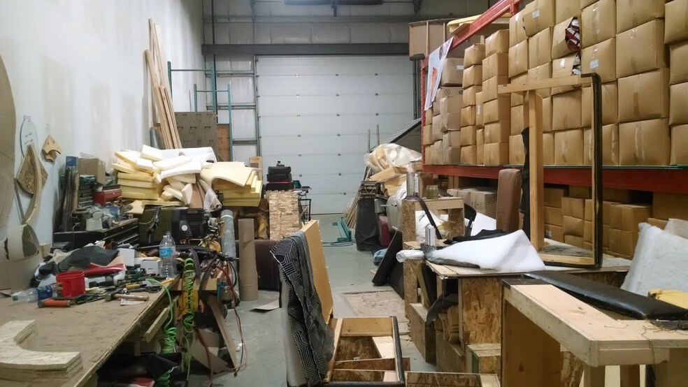 More Photos Of 8800 Venture Ave SE, Calgary Warehouse For Lease