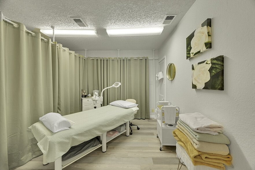 More Photos Of 7296 Magnolia St, Commerce City Office For Sale