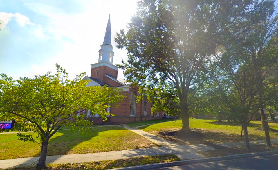 More Photos Of 2112 Varnum St NE, Washington Religious Facility For Lease