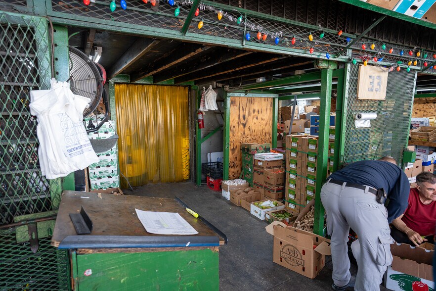 More Photos Of 1217 NW 21st St, Miami Refrigeration Cold Storage For Lease