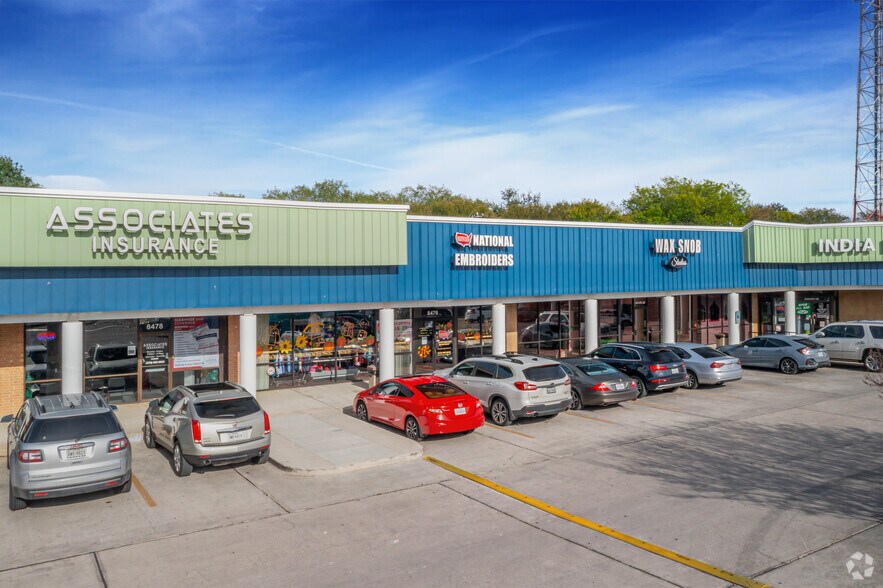 More Photos Of 8434-8498 Fredericksburg Rd, San Antonio Unknown For Lease