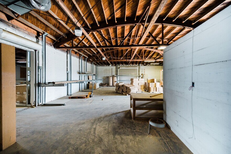 More Photos Of 845 S Topeka Ave, Fresno Manufacturing For Sale